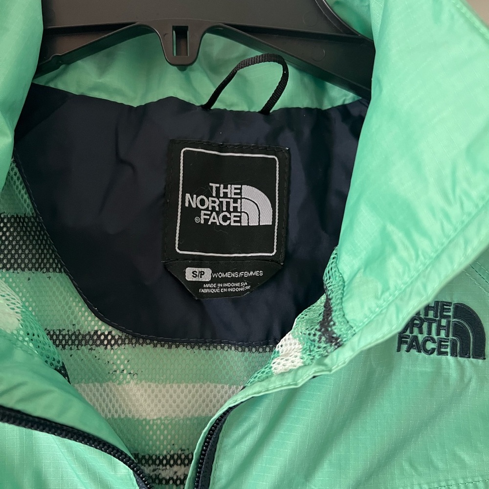 The North Face Mint Green Hyvent Outdoor Rain Jacket Small - Picture 5 of 11